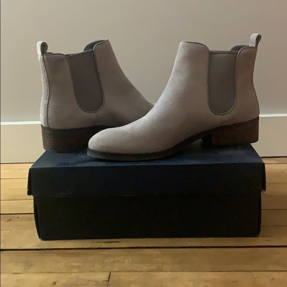 Chelsea boots